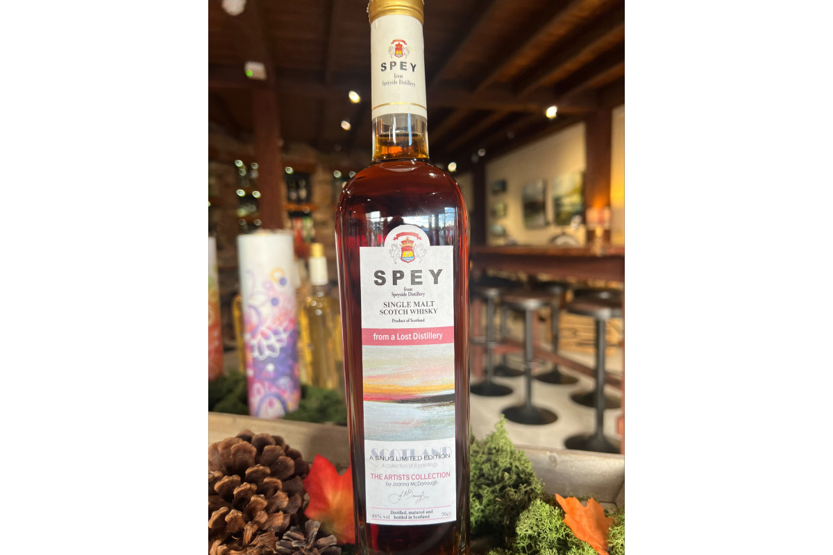 The Snug Exclusive SPEY Artist Expression – Autumn Skies over Loch Morlich 70cl The Snug Exclusive SPEY Artist Expression – Autumn Skies over Loch Morlich 70cl